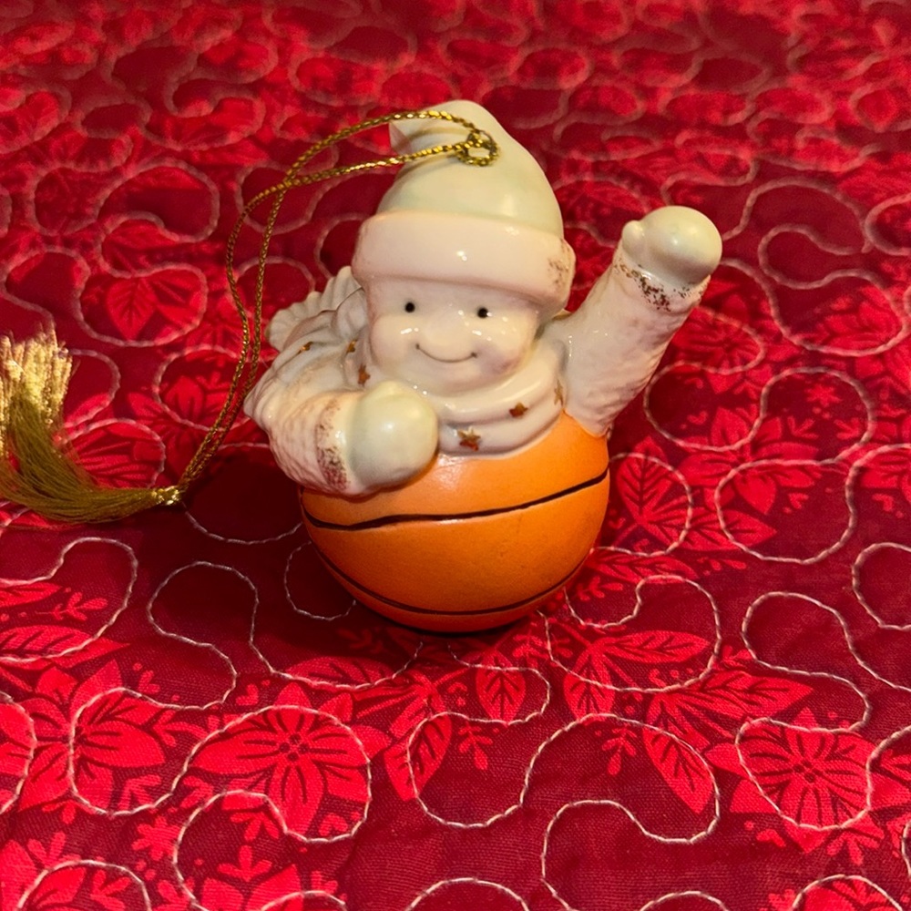 2005 Vintage Lenox My Sport Basketball Snowman Ornament.